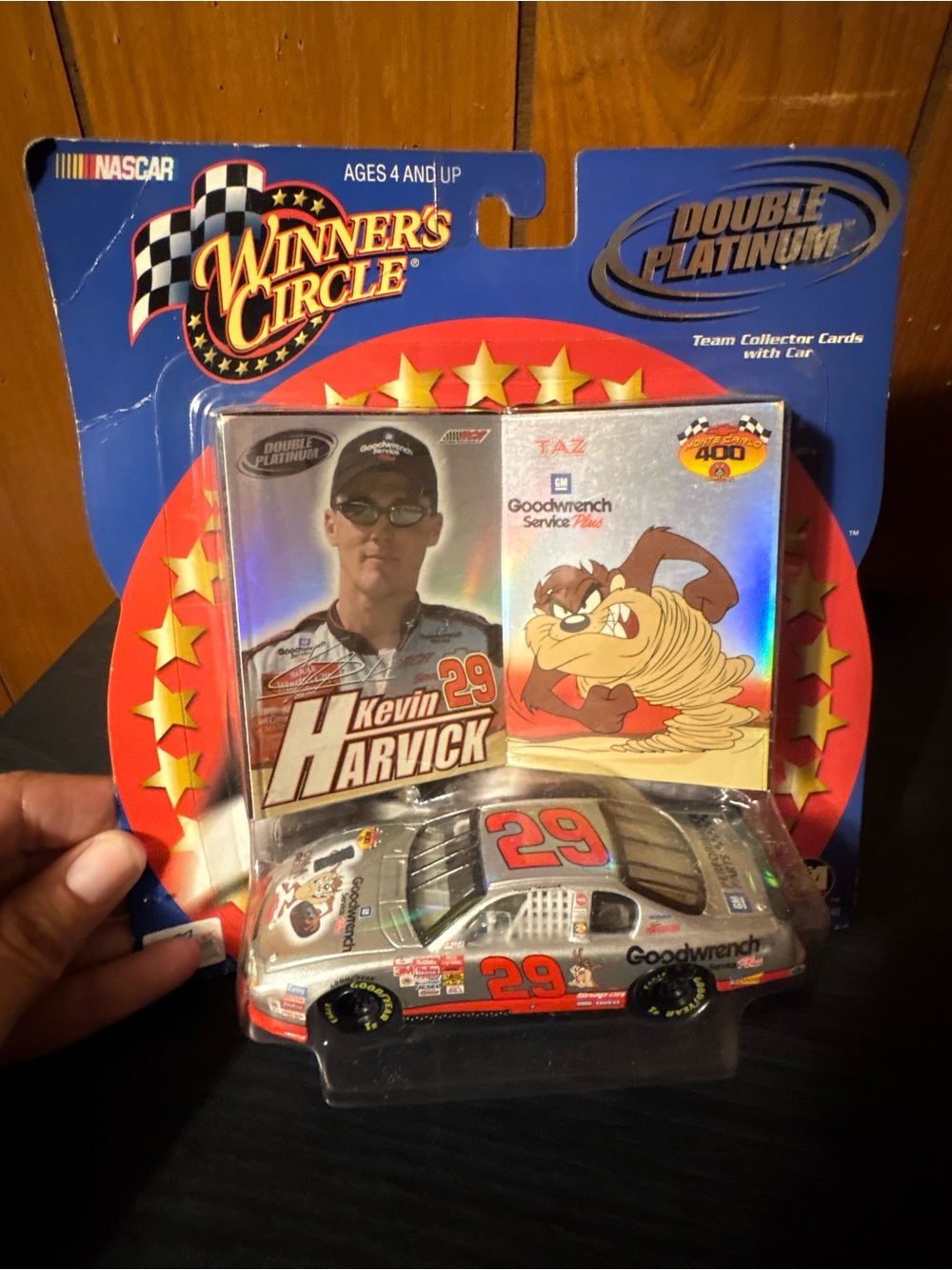 Winner's Circle Double Platinum Kevin Harvick #29 Diecast with Taz Card